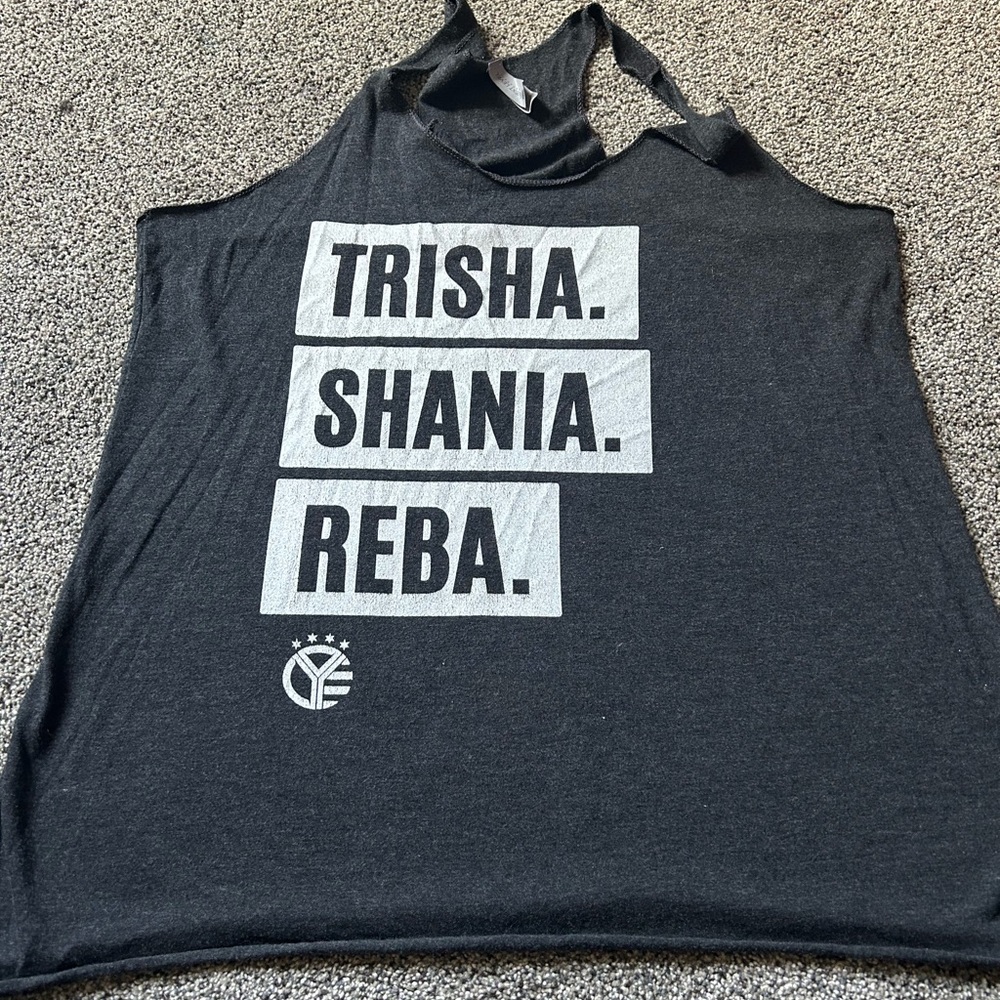 Trisha. Shania. Reba tank